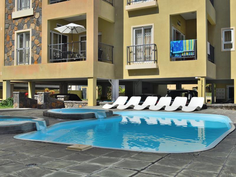 Paradya Beach Apartments Flic-en-Flacq Eksteriør bilde